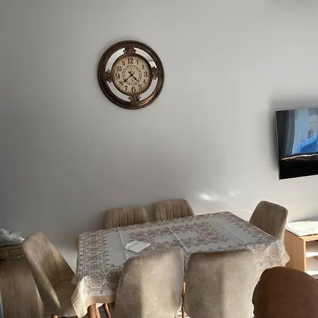 Apartment Newly Renovated Flat,New Furniture, Stunning View