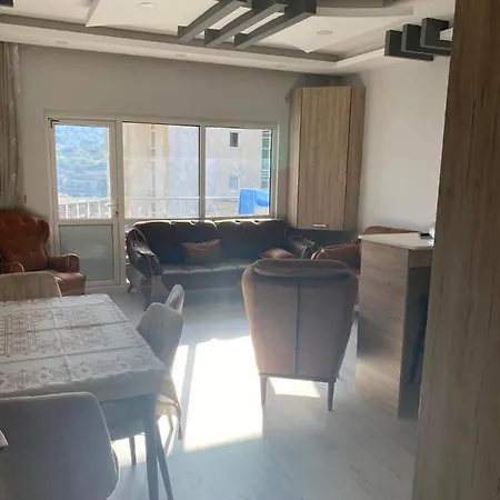 Apartment Newly Renovated Flat,New Furniture, Stunning View
